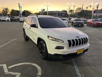 2017 Jeep Cherokee Sport - Photo 7 -
