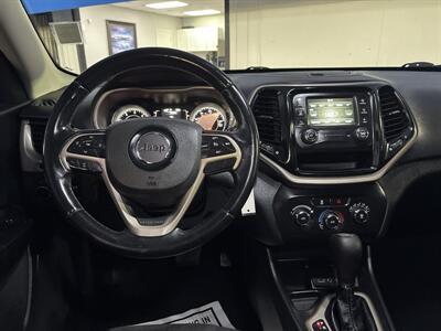 2017 Jeep Cherokee Sport - Photo 9 -