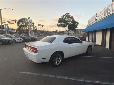2014 Dodge Challenger SXT - Photo 5 -