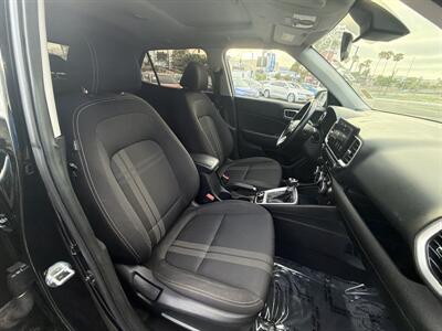 2020 Hyundai VENUE SEL - Photo 13 - National City, CA 91950