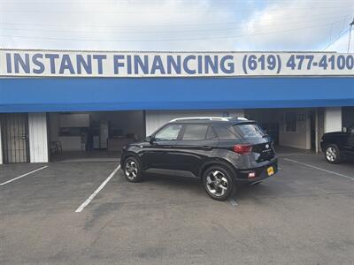 2020 Hyundai VENUE SEL - Photo 4 - National City, CA 91950