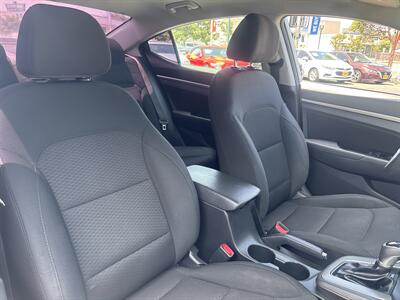 2019 Hyundai ELANTRA SEL   - Photo 12 - National City, CA 91950