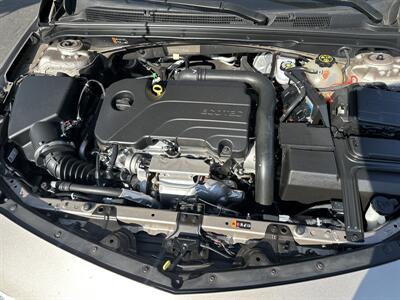 2022 Chevrolet Malibu LT   - Photo 13 - 