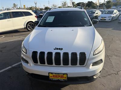 2017 Jeep Cherokee Sport Altitude   - Photo 8 - National City, CA 91950