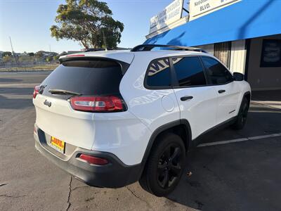 2017 Jeep Cherokee Sport Altitude   - Photo 5 - National City, CA 91950
