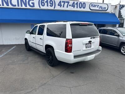 2013 Chevrolet Suburban LTZ   - Photo 3 - 