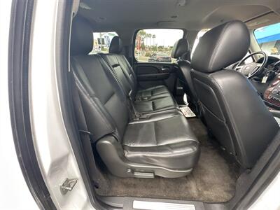 2013 Chevrolet Suburban LTZ   - Photo 13 - 