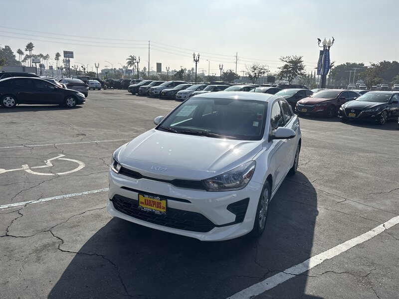 2023 Kia Rio LX's photo