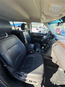 2019 Ford Flex Limited - Photo 12 - National City, CA 91950