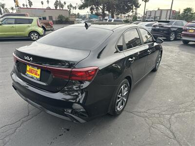 2023 Kia Forte LXS   - Photo 5 - National City, CA 91950