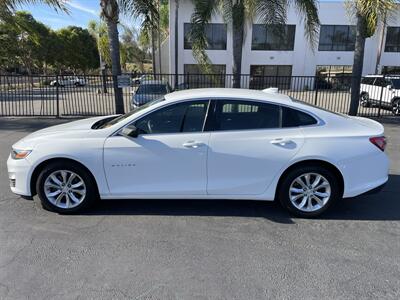 2020 Chevrolet Malibu LT   - Photo 2 - 