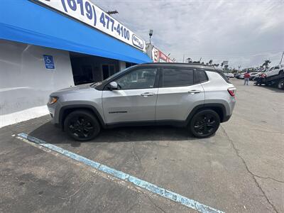 2019 Jeep Compass Latitude   - Photo 2 - 