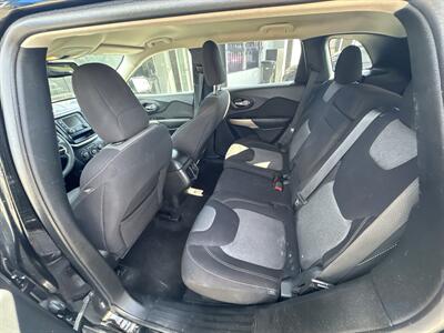 2018 Jeep Cherokee Latitude   - Photo 10 - 