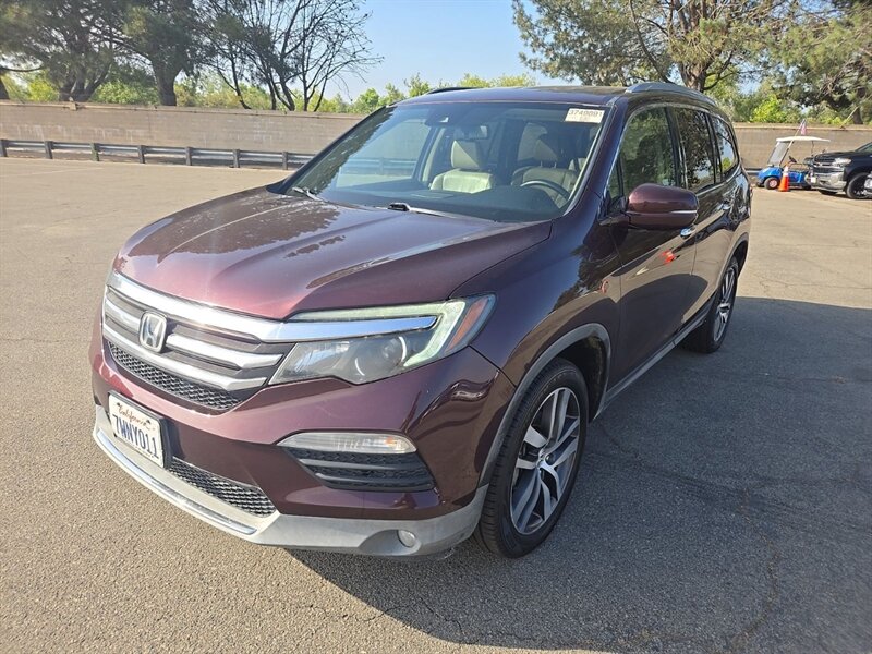 2016 Honda Pilot 4WD Touring's photo