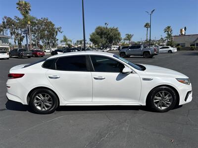 2019 Kia Optima LX   - Photo 4 - National City, CA 91950