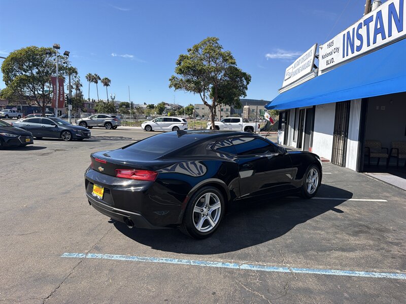 2018 Chevrolet Camaro LT - Photo 5 - National City, CA 91950