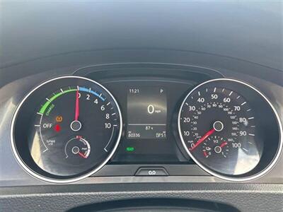2016 Volkswagen e-Golf BE12B1   - Photo 24 - National City, CA 91950