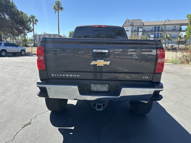 2015 Chevrolet Silverado 2500 HD Crew Ca LTZ - Photo 6 -