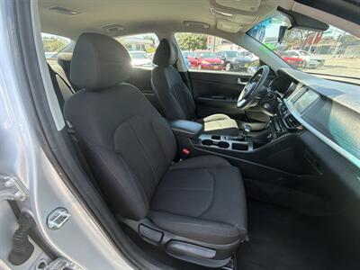 2020 Kia Optima LX - Photo 13 -