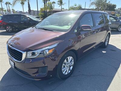 2018 Kia Sedona LX - Photo 1 -