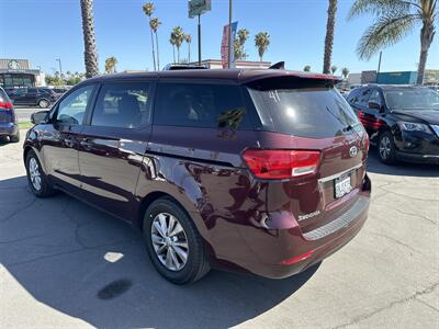 2018 Kia Sedona LX - Photo 7 -