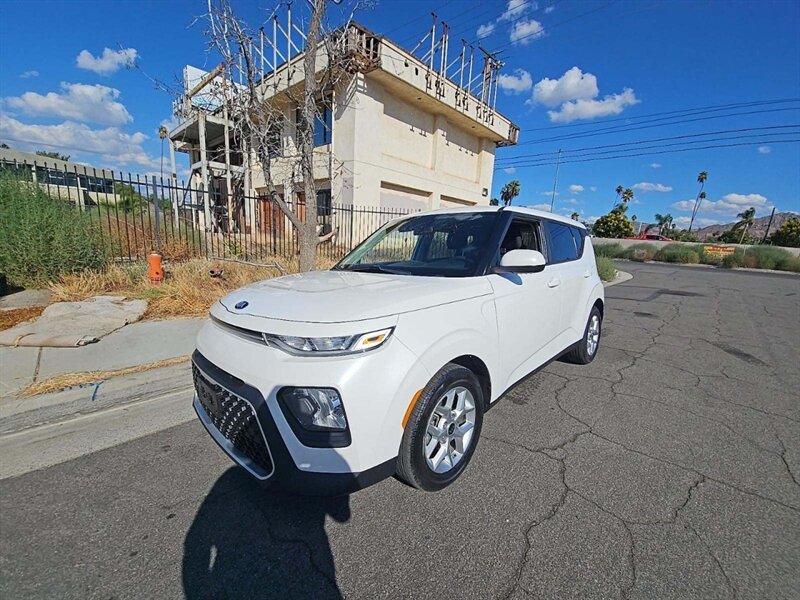 2020 Kia Soul S - Photo 1 -