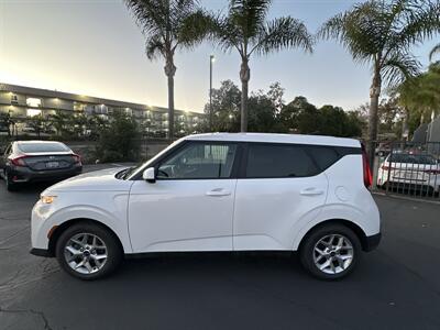 2020 Kia Soul S - Photo 8 -