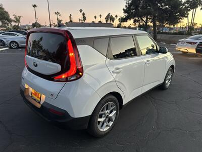 2020 Kia Soul S - Photo 5 -
