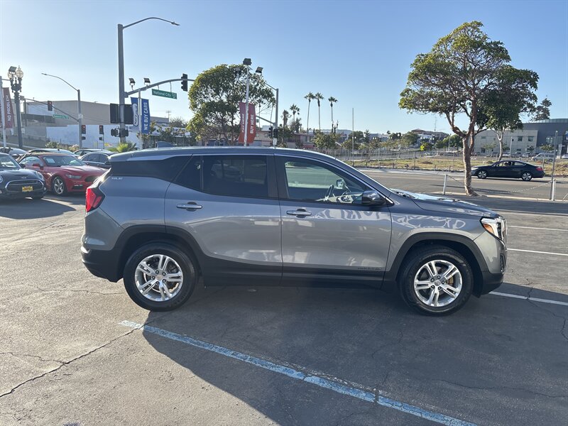 2021 Gmc Terrain SLE photo 5