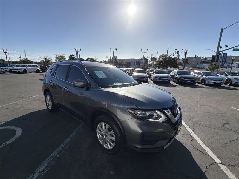 2019 Nissan Rogue SV - Photo 8 - National City, CA 91950
