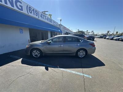 2018 Nissan Altima 2.5 S   - Photo 2 - 
