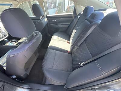 2018 Nissan Altima 2.5 S   - Photo 11 - 