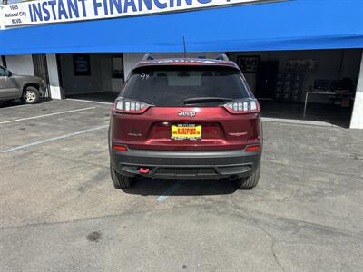 2019 Jeep Cherokee Trailhawk   - Photo 4 - 