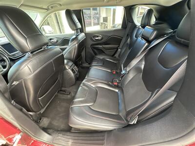 2019 Jeep Cherokee Trailhawk   - Photo 11 - 