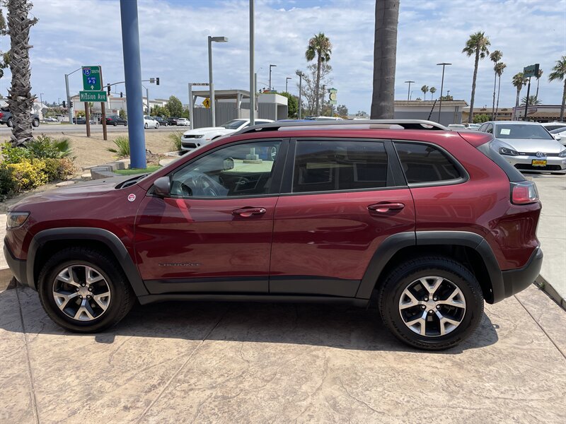 2019 Jeep Cherokee Trailhawk  