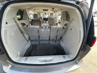 2017 Chrysler Pacifica Touring-L   - Photo 13 - 