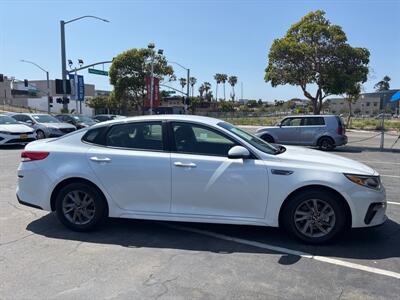 2020 Kia Optima LX   - Photo 6 - National City, CA 91950