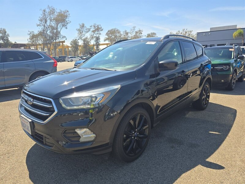 2018 Ford Escape SE   - Photo 1 - National City, CA 91950