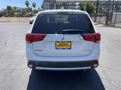 2018 Mitsubishi Outlander SE   - Photo 4 - National City, CA 91950