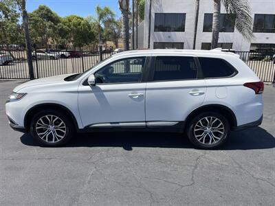 2018 Mitsubishi Outlander SE   - Photo 2 - National City, CA 91950