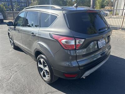 2018 Ford Escape SEL   - Photo 5 - 