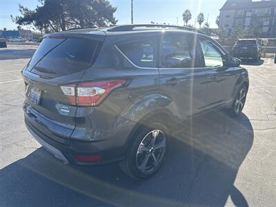 2018 Ford Escape SEL   - Photo 4 - 