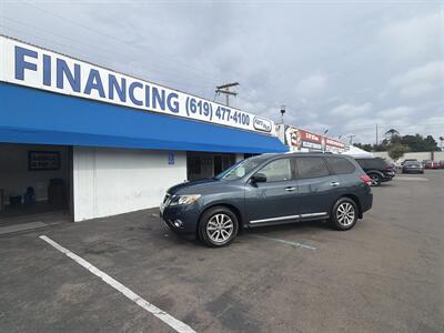 2016 Nissan Pathfinder SL   - Photo 2 - National City, CA 91950