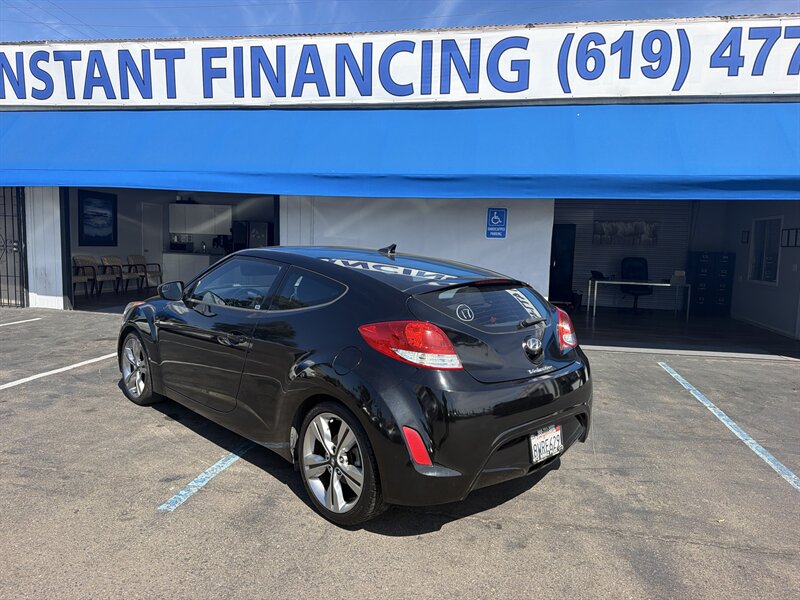 2017 Hyundai Veloster Value Edition - Photo 5 - National City, CA 91950