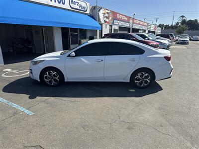 2021 Kia Forte LXS   - Photo 2 - National City, CA 91950