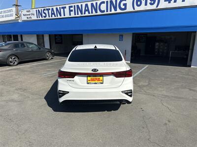 2021 Kia Forte LXS   - Photo 4 - National City, CA 91950