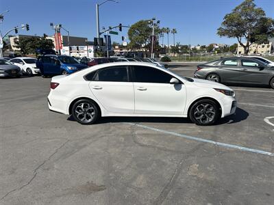2021 Kia Forte LXS   - Photo 6 - National City, CA 91950