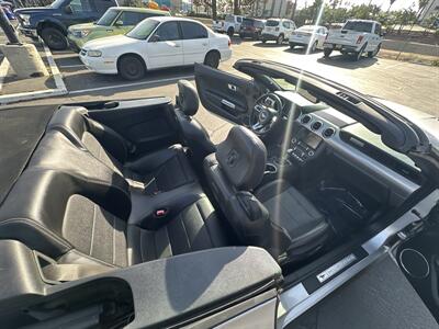 2018 Ford Mustang EcoBoost Premium - Photo 10 -