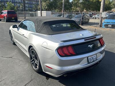 2018 Ford Mustang EcoBoost Premium - Photo 7 -
