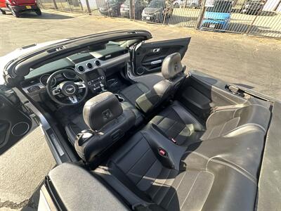 2018 Ford Mustang EcoBoost Premium - Photo 11 -